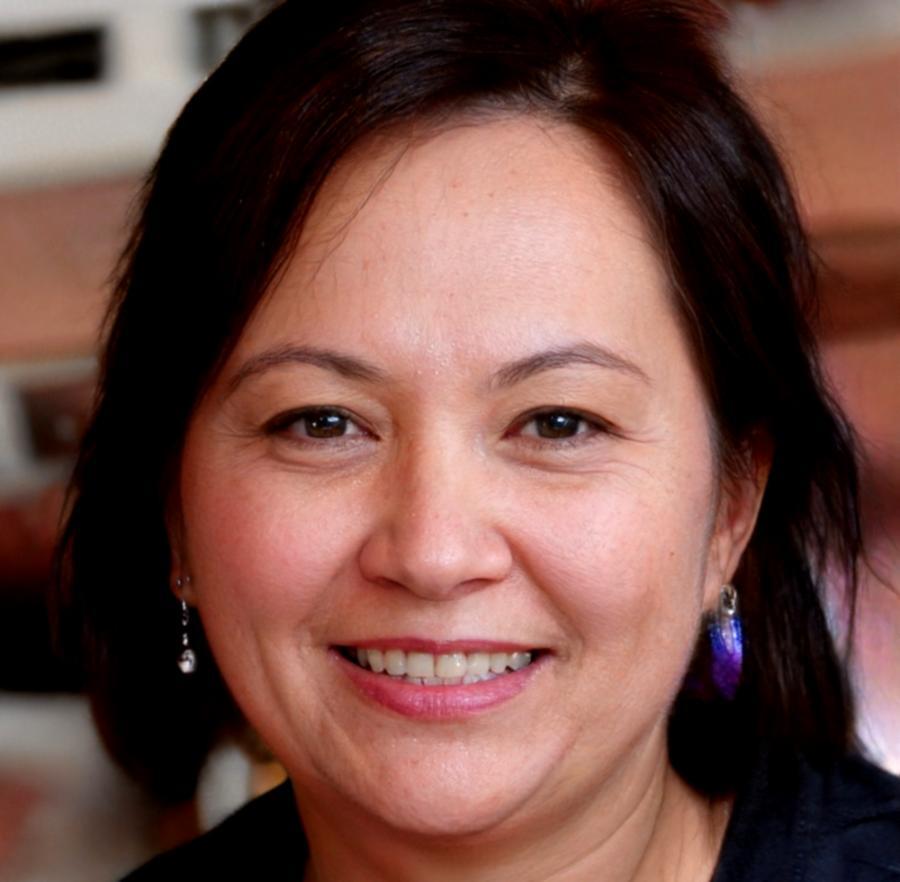 Beatriz Carvalho, Consultora Financeira Principal